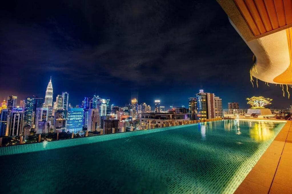 Klcc Towerviewsty5pax At Ceylonzsuites Apartment *