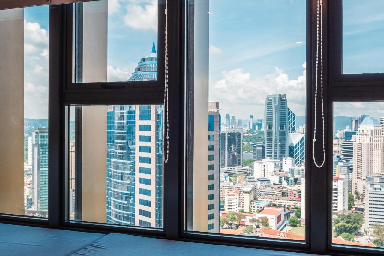 Klcc Towerviewsty5pax At Ceylonzsuites Apartment
