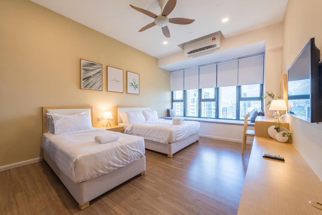 Klcc Towerviewsty5pax At Ceylonzsuites Apartment